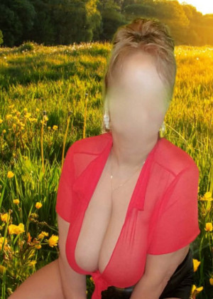 Nina – Mollige Dame bei XXL4YOU in Heilbronn