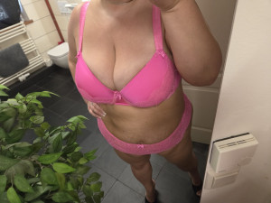 Kimi – Mollige Dame bei XXL4YOU in Heilbronn